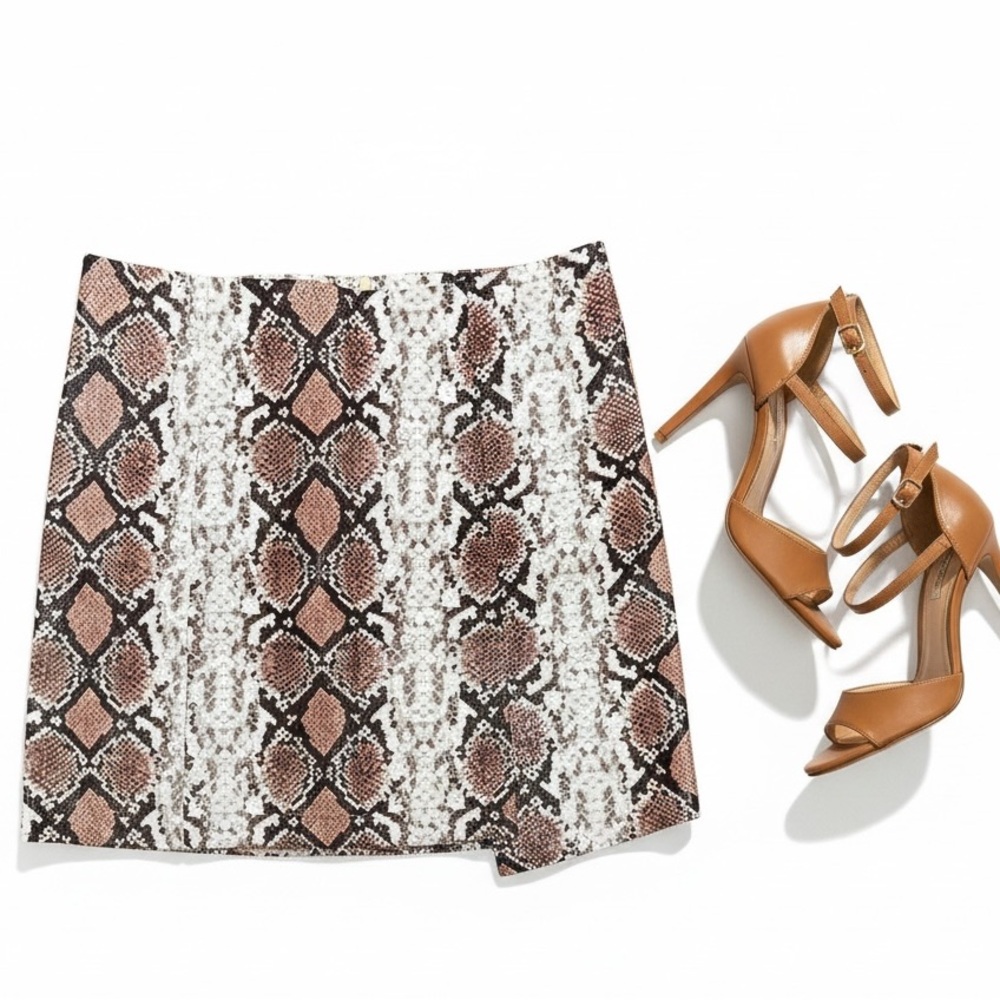 Mod On Trend Snakeskin Faux Wrap Mini Skirt Size Medium Stretch